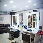 Szálloda West Plaza 3*