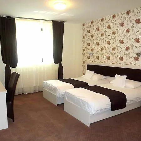 West Plaza Hotel