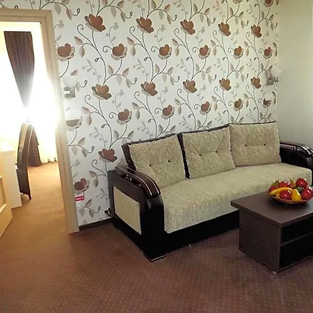 West Plaza Hotel