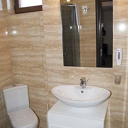 West Plaza 3*