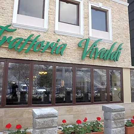 West Plaza Hotel