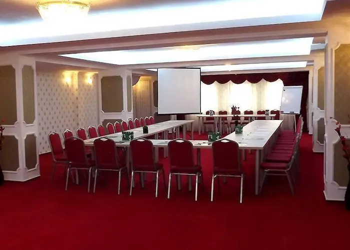 West Plaza بوخارست