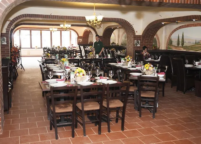 West Plaza 3* بوخارست