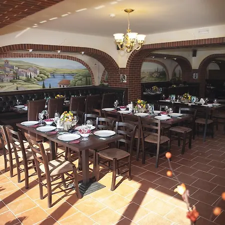 West Plaza Bucareste