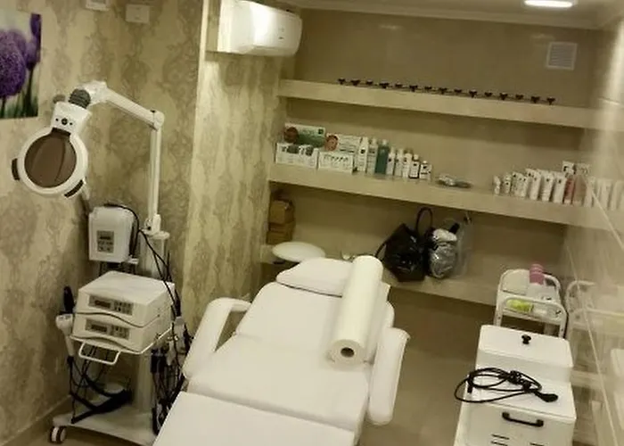 Готель West Plaza