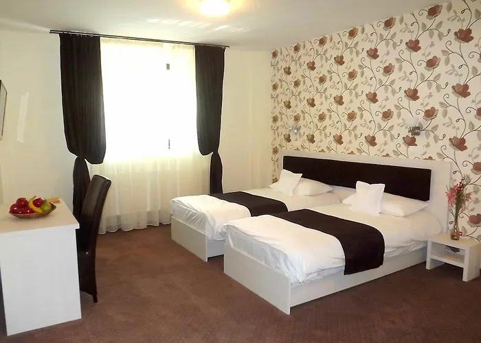 West Plaza Hotel